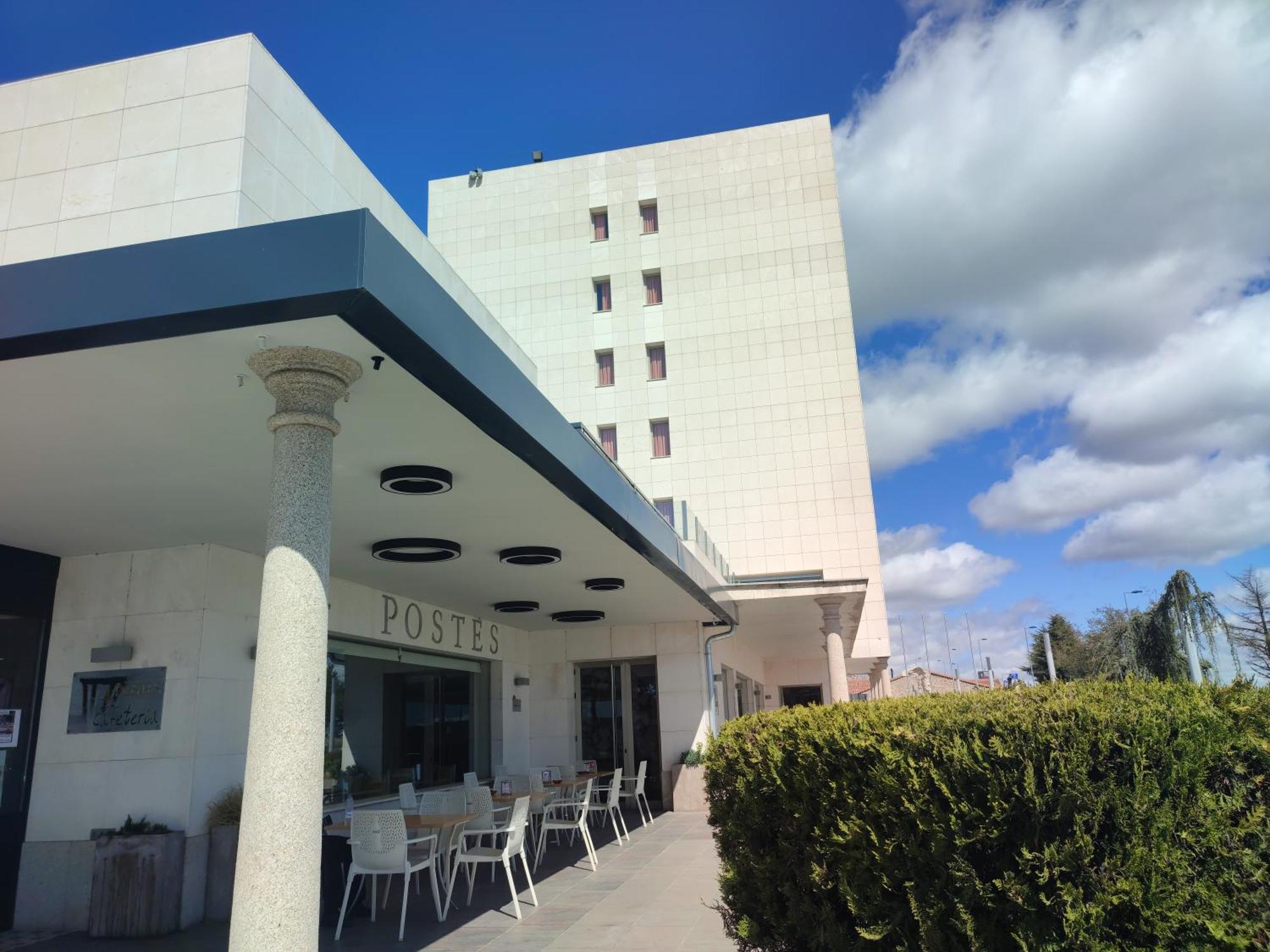 Hotel Sercotel Cuatro Postes Ávila Eksteriør billede