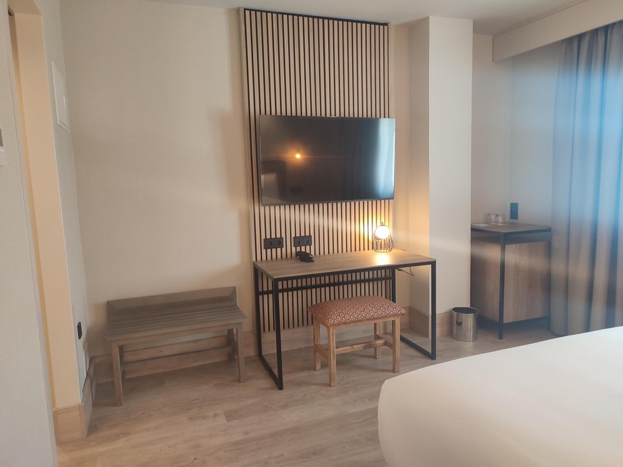 Hotel Sercotel Cuatro Postes Ávila Eksteriør billede