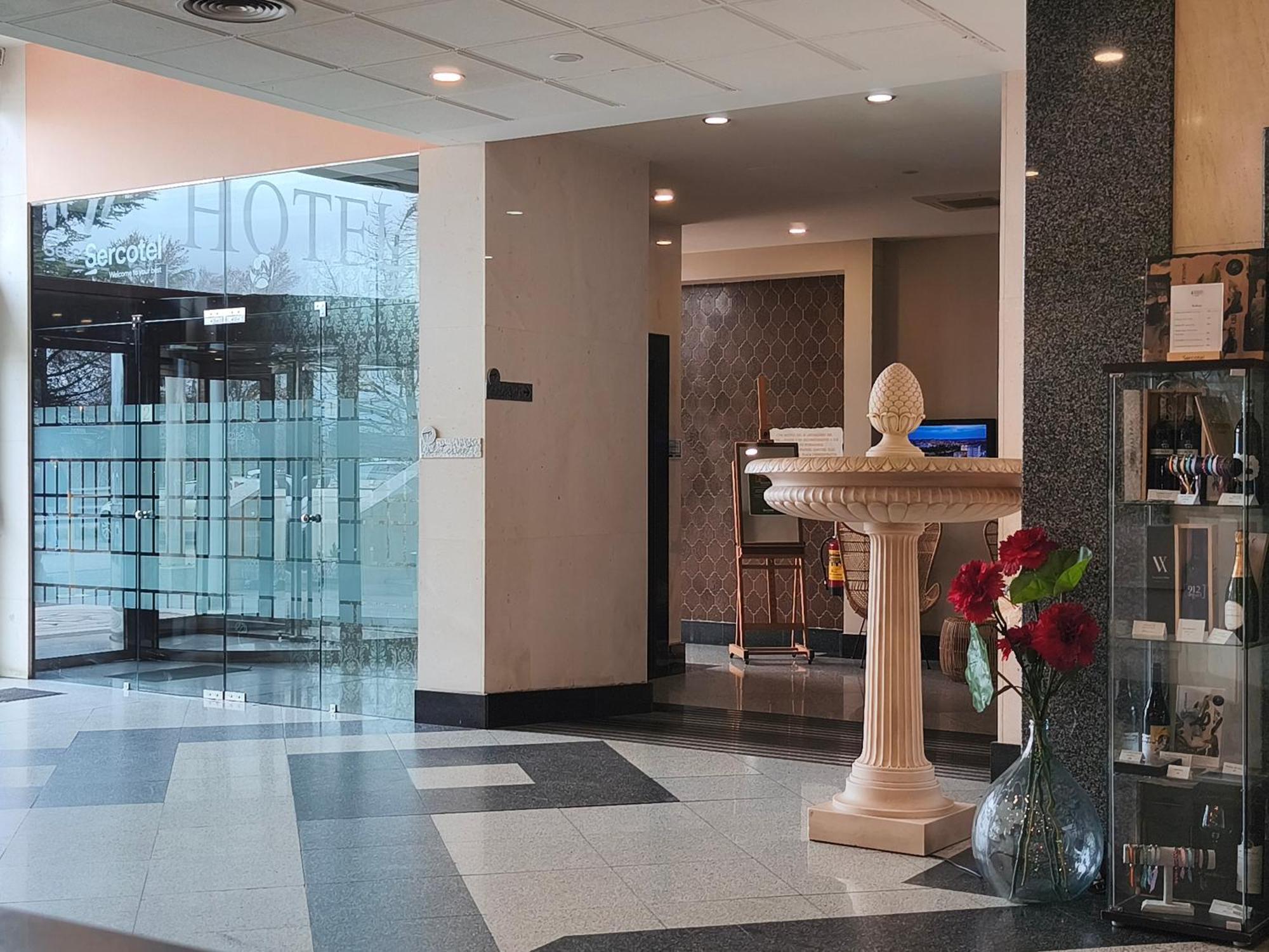 Hotel Sercotel Cuatro Postes Ávila Eksteriør billede